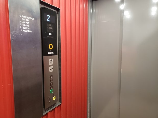 雷克雅未克希尔顿卡诺皮酒店