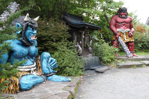 登别温泉街5 北海道自驾游Day 3行程_登别温泉-红蓝二鬼