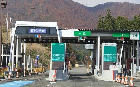 日本高速公路收费方式