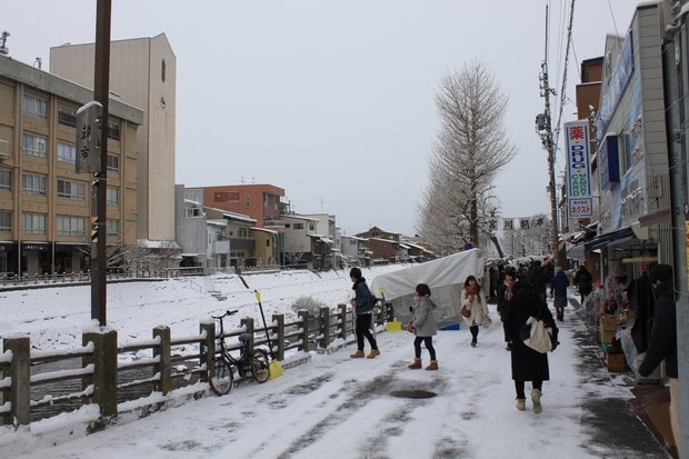 高山市宫川朝市