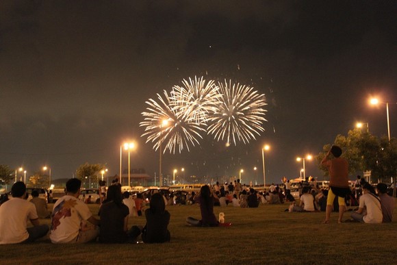 IMG_1517 Watching the Macau International Fireworks Display Contest near Macau Tower