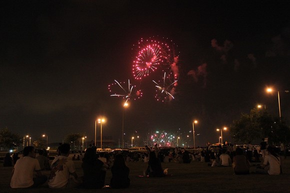IMG_1534 Watching fireworks near Macau Tower