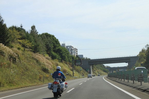 Traffic Police on the Expressway Hokkaido Summer Road Trip Day 6 Itinerary_Traffic Police on the Expressway