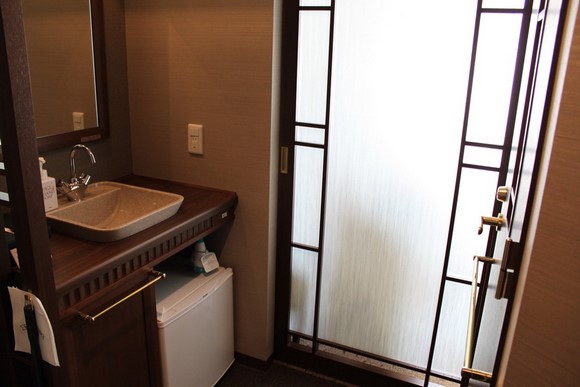 Otaru Hotel3 Hokkaido Road Trip Day 5 Accommodation_Otaru Dormy Inn Room