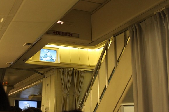 Upper deck of the plane Hokkaido Self-Drive Tour_Airplane