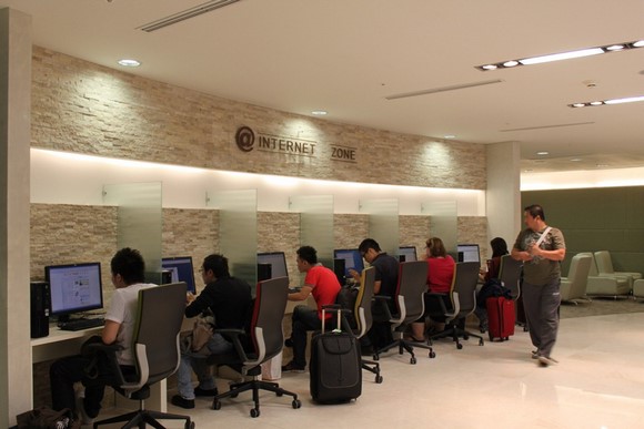 Incheon Airport - Free Wi-Fi Airport transit lounge