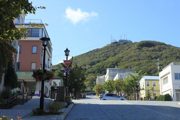 Hachiman-zaka2 Hokkaido Road Trip Day 4 Itinerary_Mount Hakodate