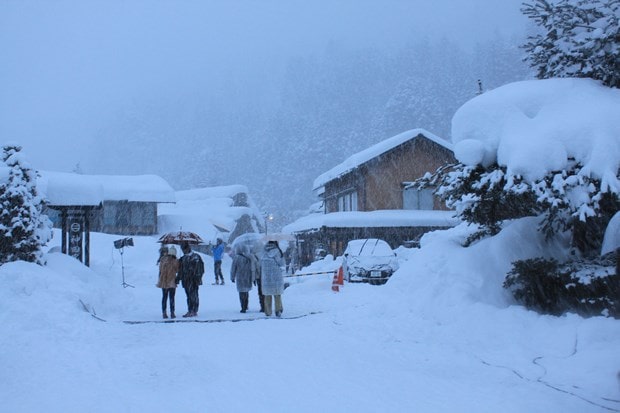 Shirakawago in heavy snow