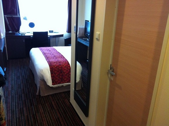 Holiday Inn Osaka Namba Room_Pic09
