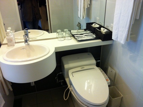 Holiday Inn Osaka Namba Room_Pic21