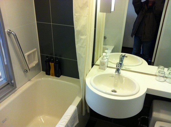 Holiday Inn Osaka Namba Room_Pic22