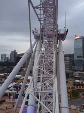 Hong Kong Ferris Wheel_Image3