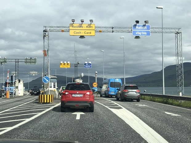 アイスランドレンタカー旅行