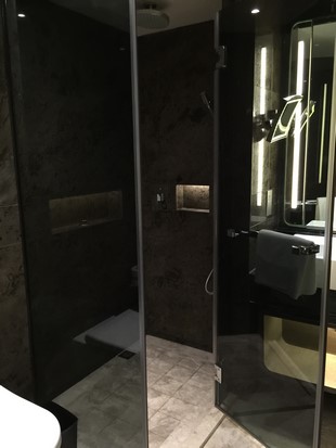 홍콩 로열 플라자 호텔