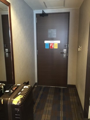 hotel-monterey-grasmere-osaka_room_02