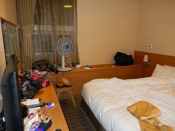 Hotel Skypark Central Myeongdong Seoul_double room no window_02