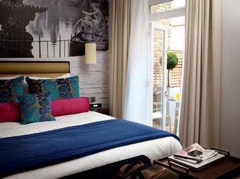 Now showing photo 22, Rooms with balconies available on request