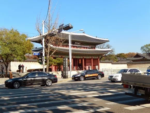 昌德宮正門