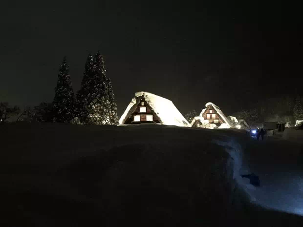 白川鄉三小屋點燈