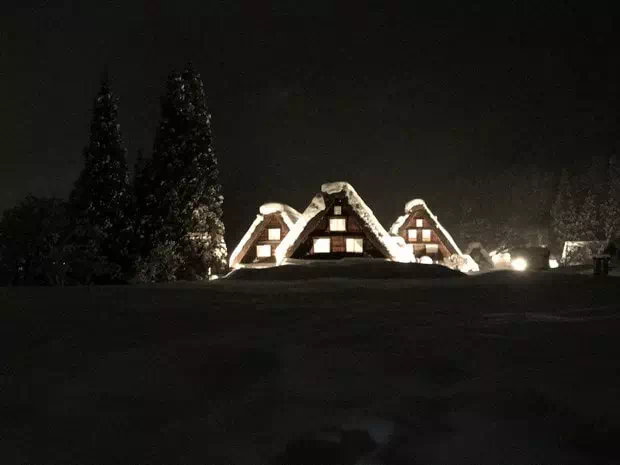 合掌村三小屋點燈