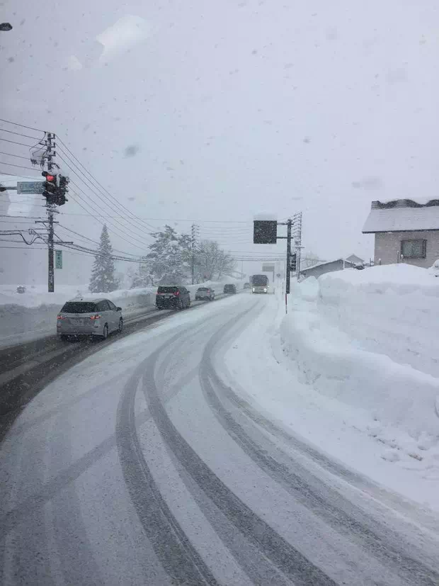 冬天的白川鄉公路