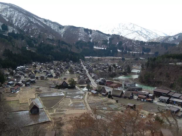 合掌村全景