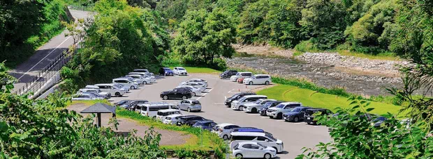 白川鄉みだしま公園停車場