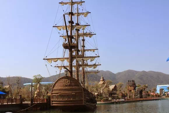 珠海長隆海洋王國仿古戰艦